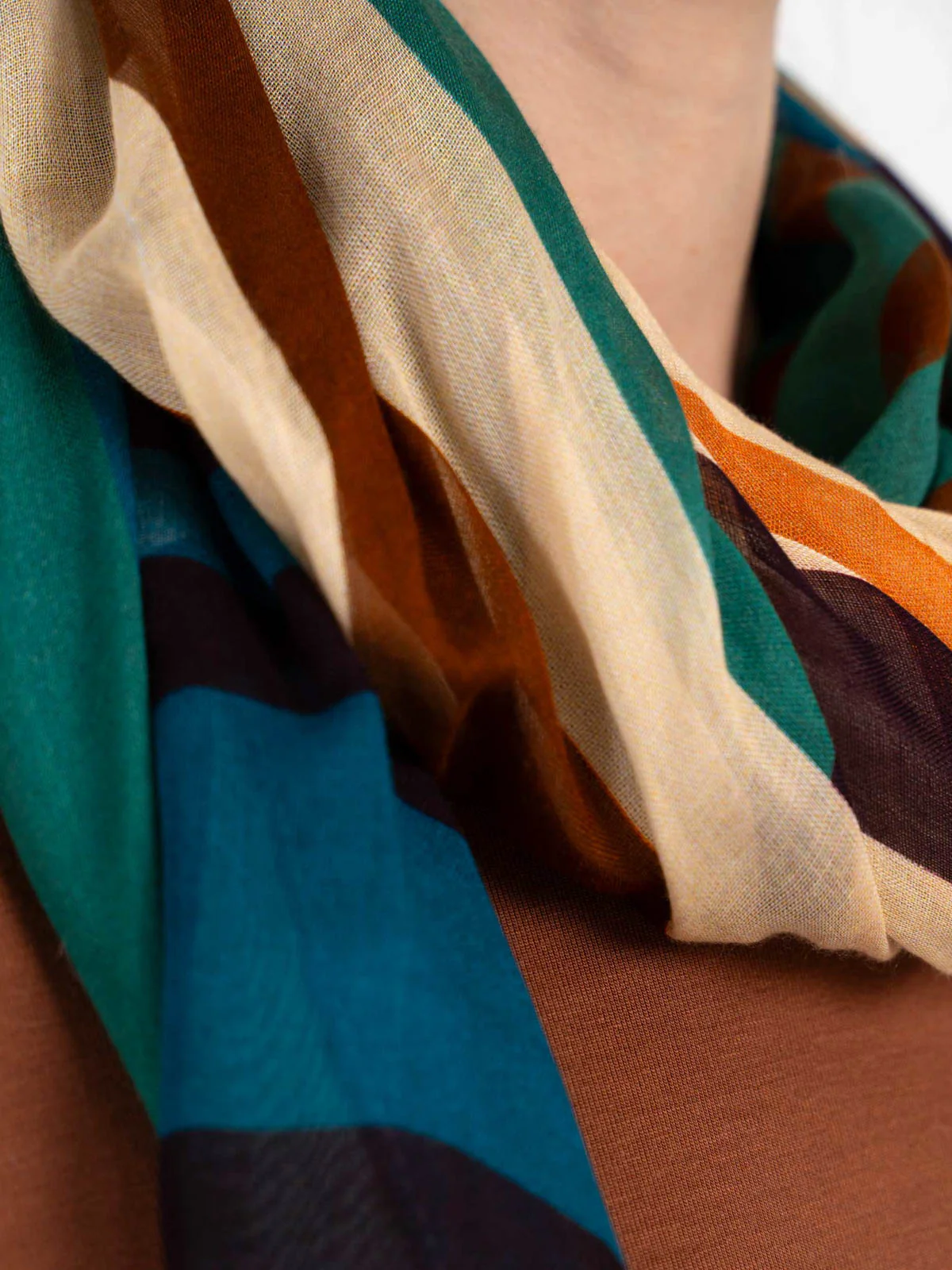 Broken Stripe Scarf - Image 3