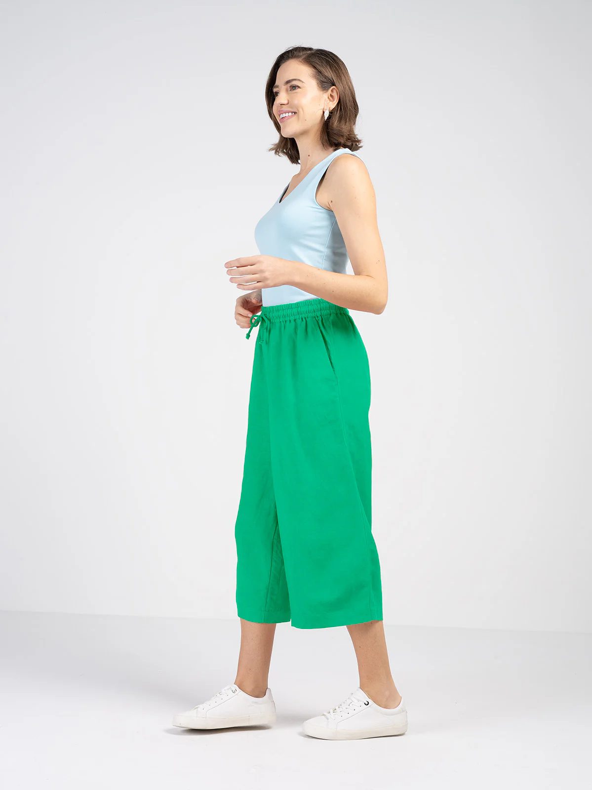 Cropped Wide Leg Linen Trousers - Image 9