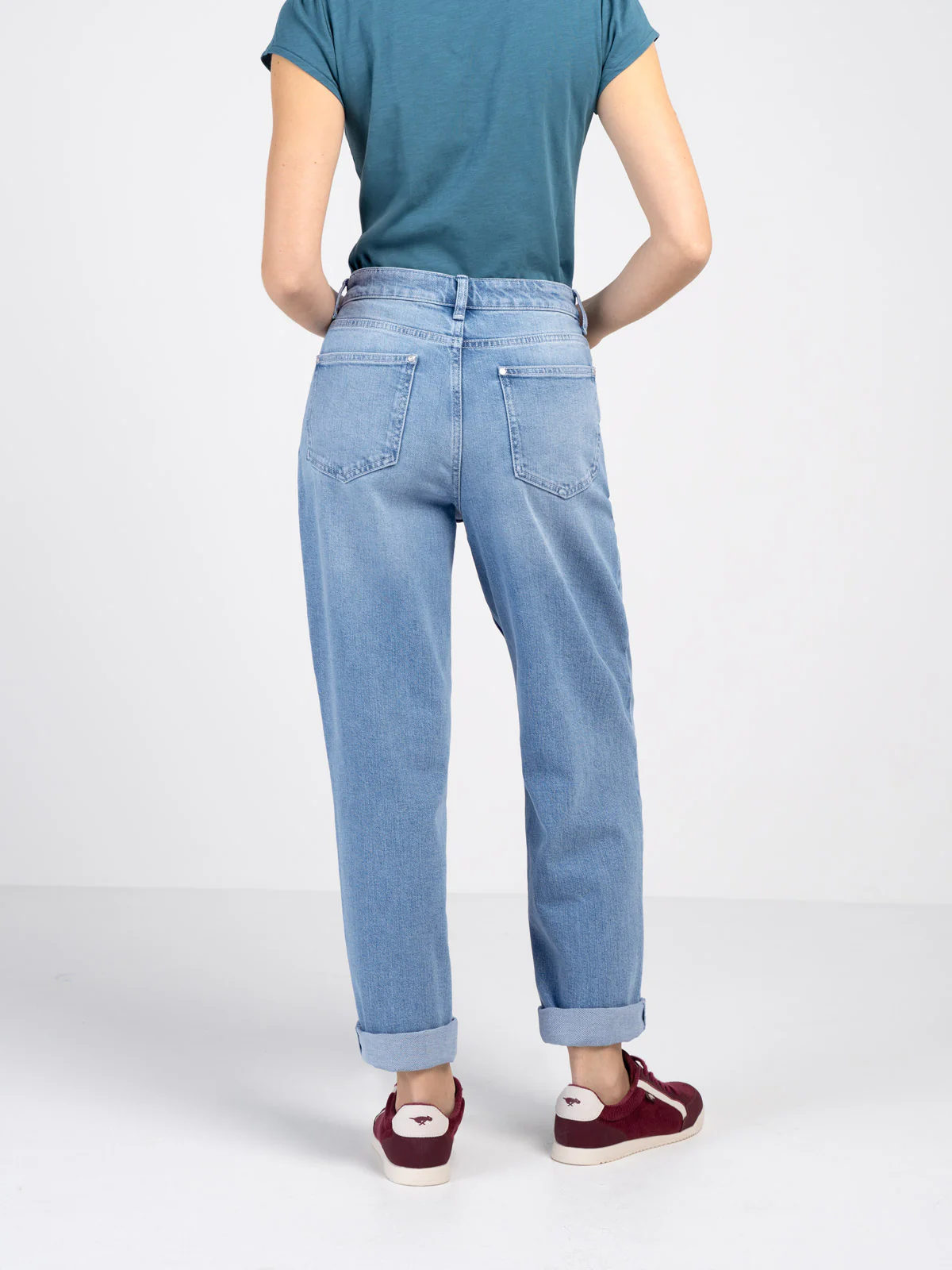 Darla Boyfriend Jeans - Image 10
