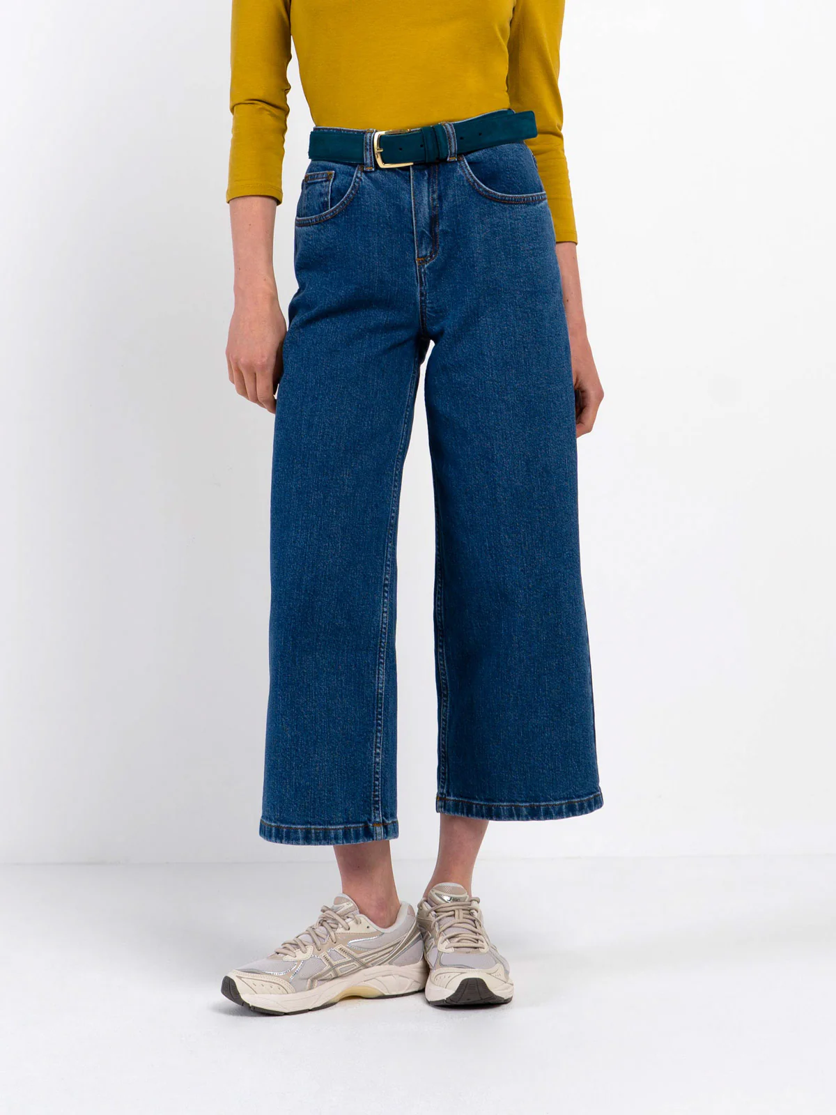 Darla Cropped Jeans - Image 6