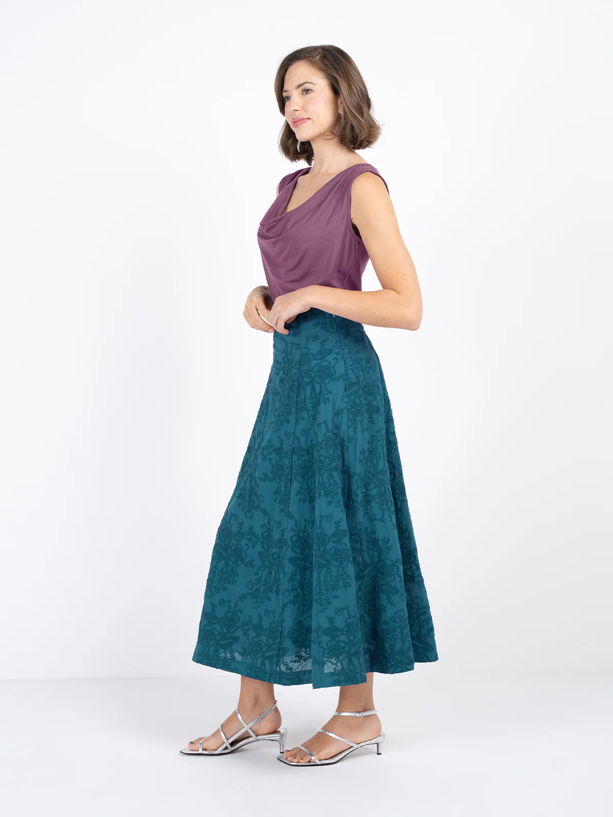 Embroidered A Line Skirt - Image 10