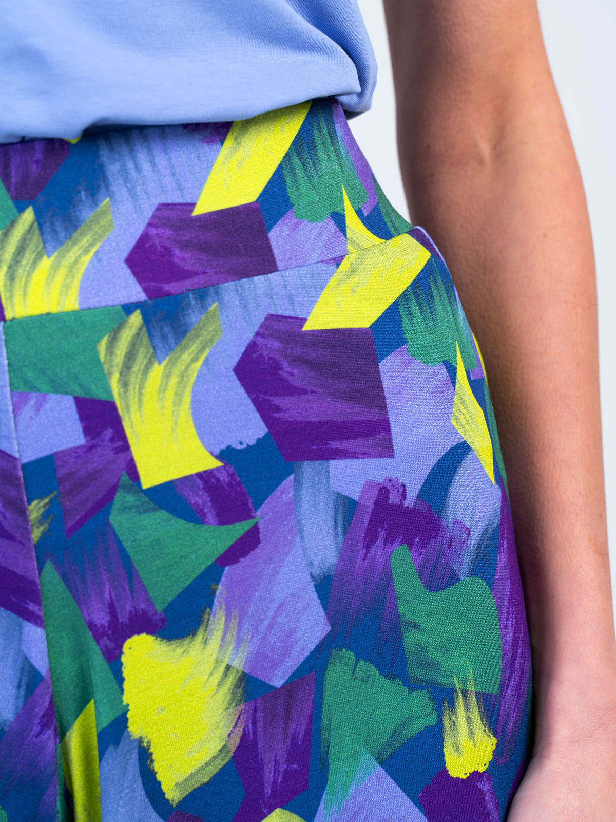 Geo Printed Palazzo Trousers - Image 15