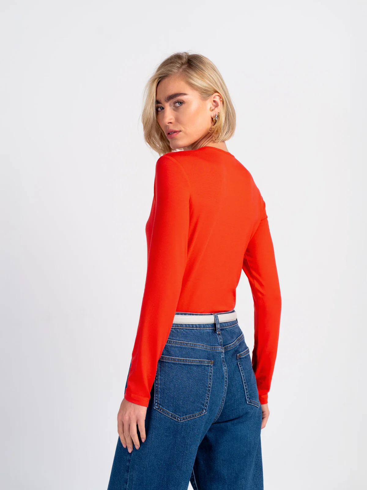 Jodi V Neck - Image 15