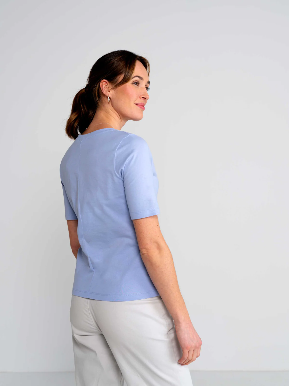 Lightweight Cotton V - Image 6