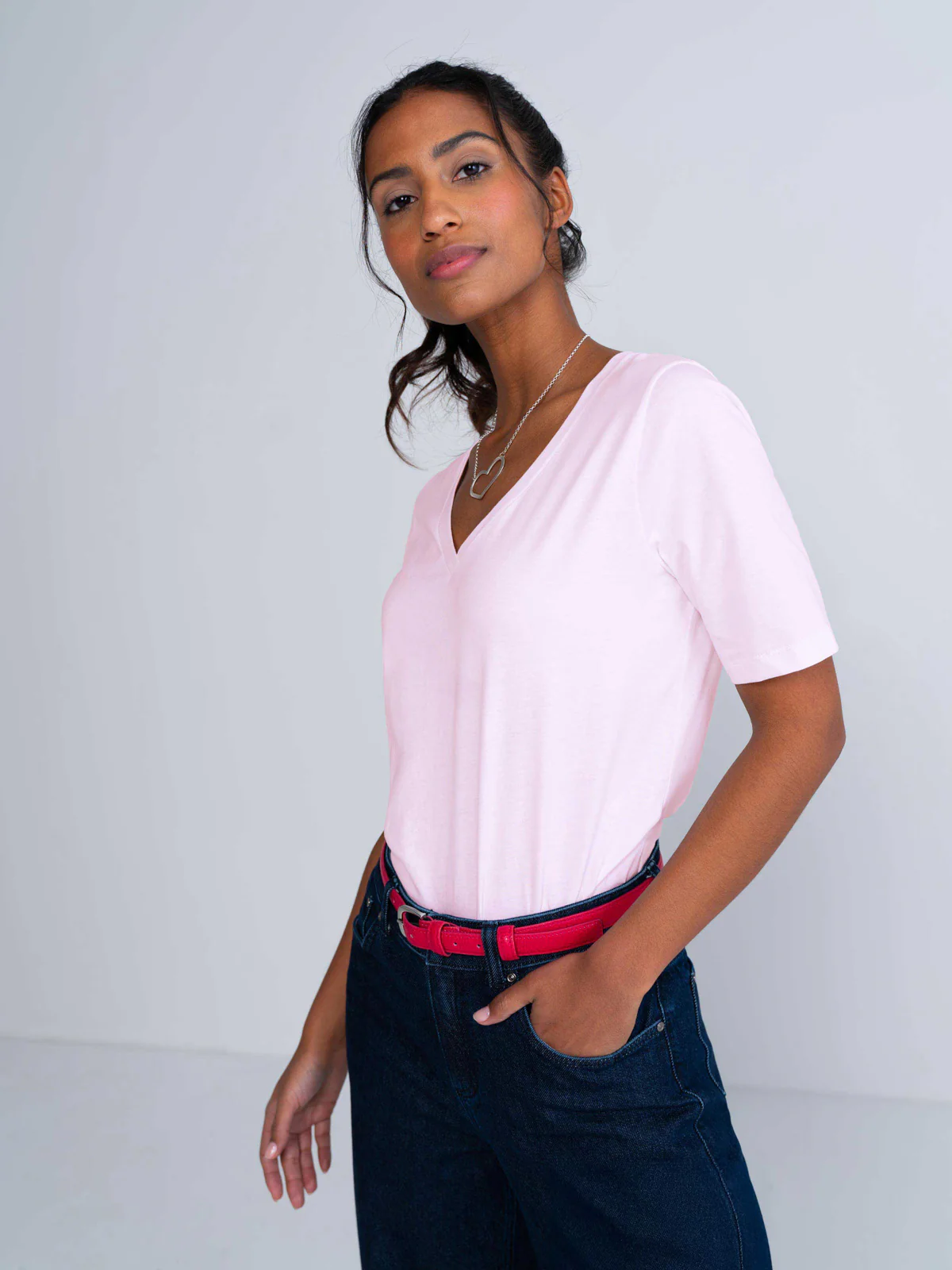 Lightweight Cotton V - Image 8