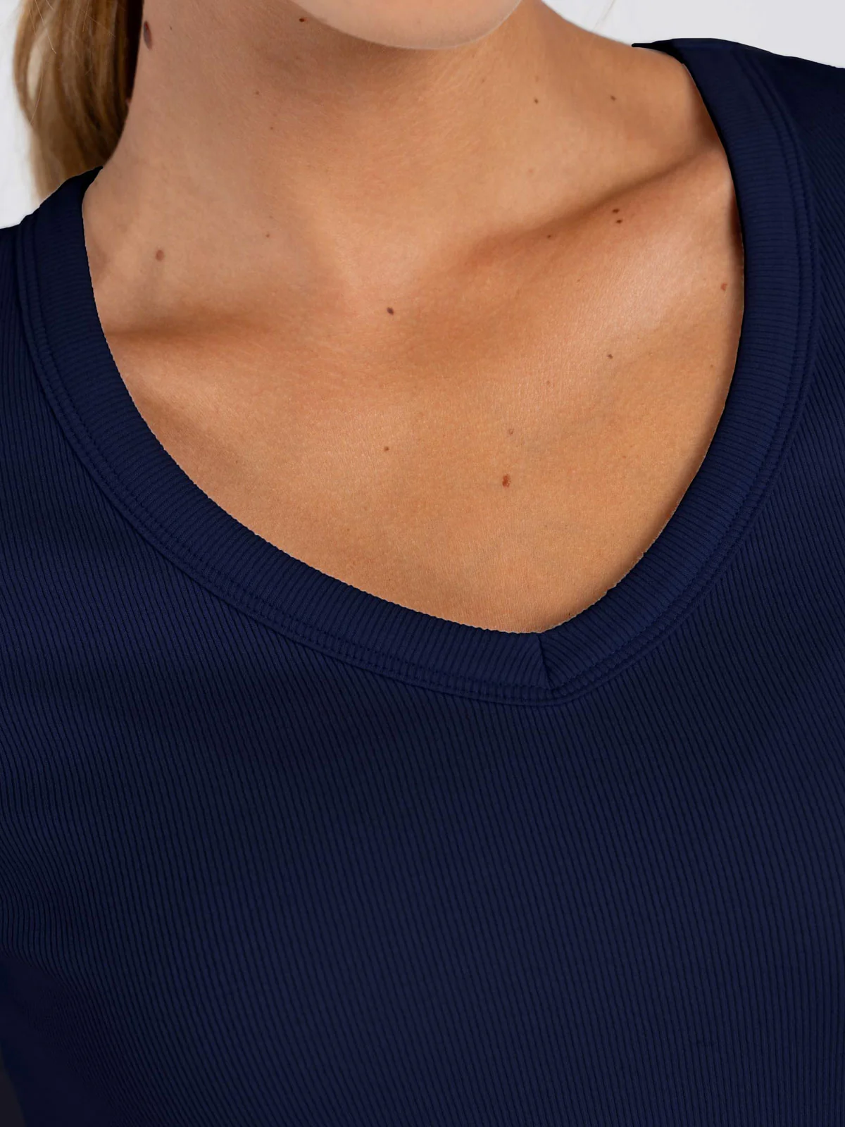 Long Sleeve Cotton Rib V - Image 36