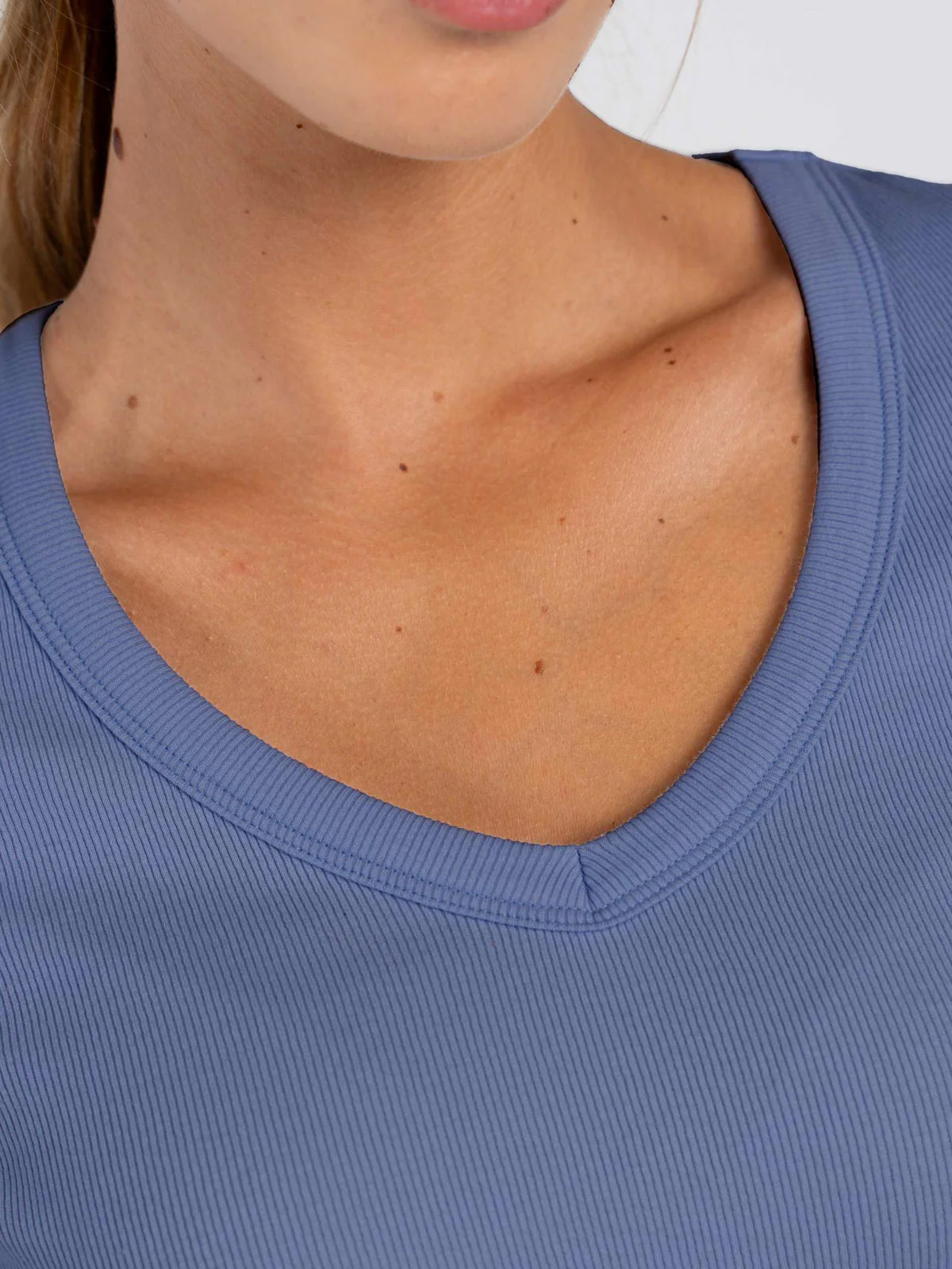 Long Sleeve Cotton Rib V - Image 46
