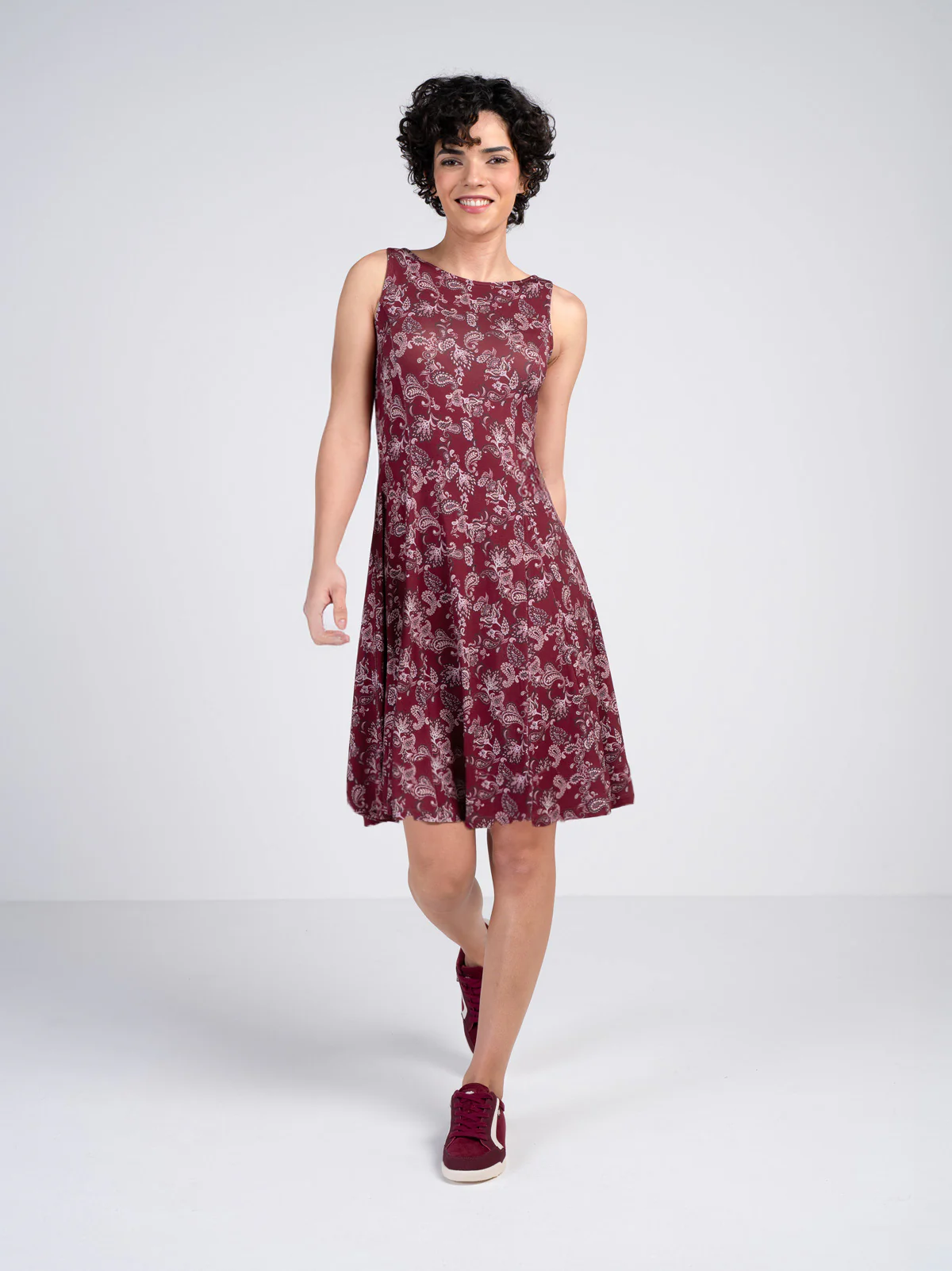 Printed Paisley Sleeveless Dress - Image 12