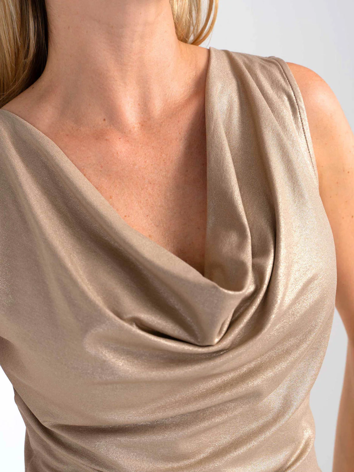 Shimmer Betty Cowl - Image 12