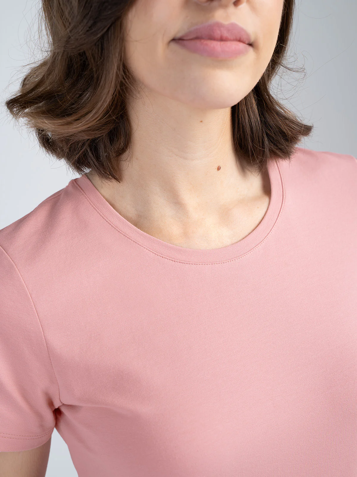 Short Sleeve Everyday Crew Neck T-Shirt - Image 20