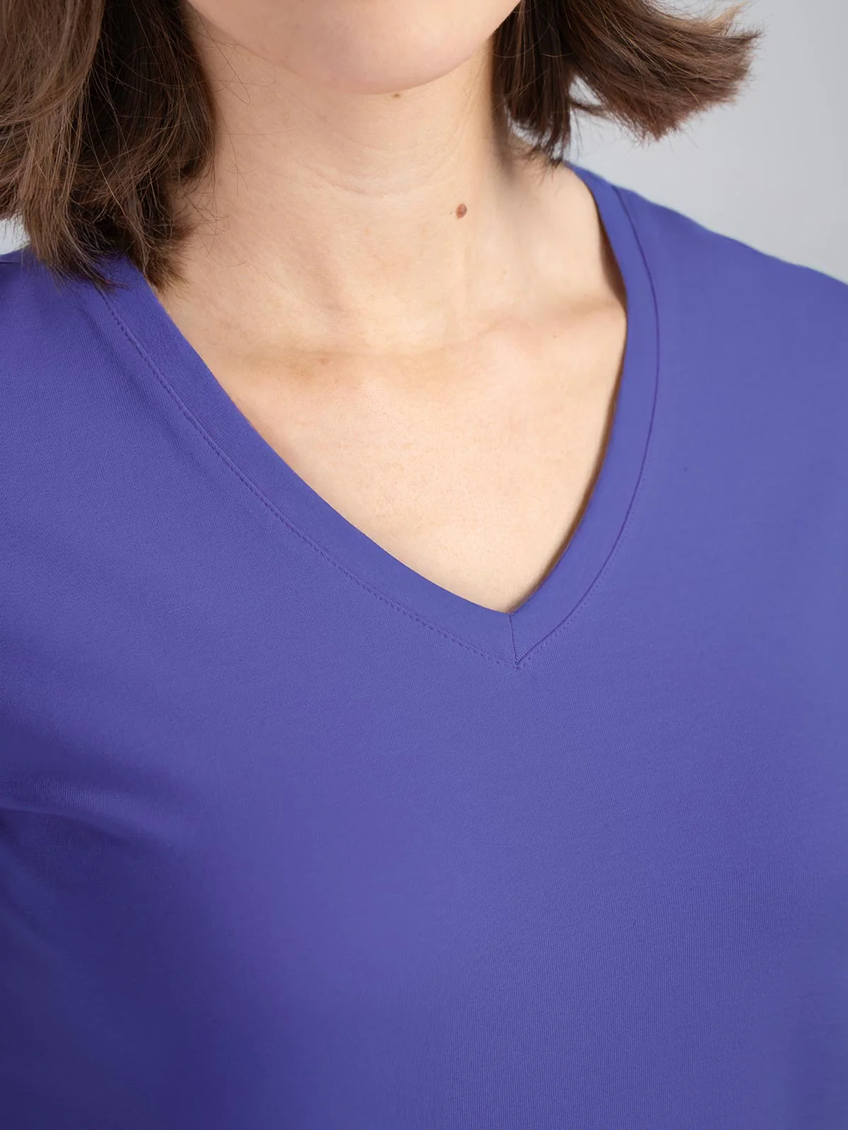 Short Sleeve Everyday V Neck T-Shirt - Image 31