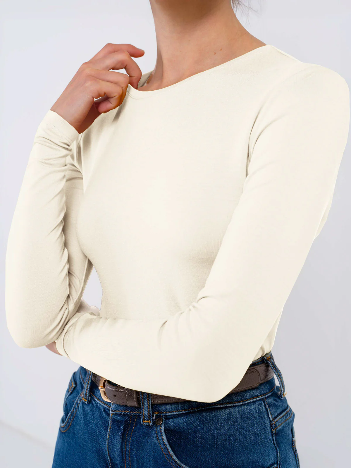 Silky Crew Neck - Image 49