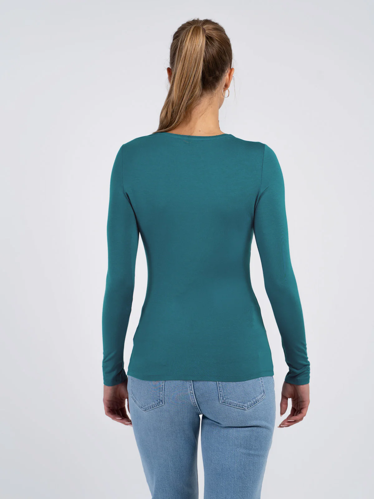 Silky Crew Neck - Image 78