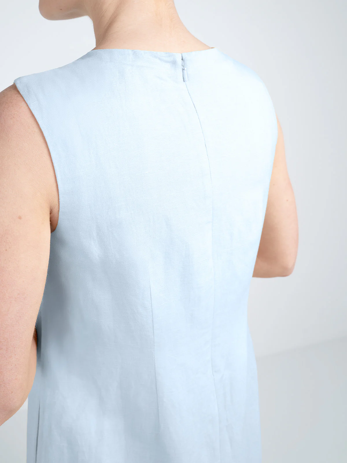 Sleeveless Linen Shift Dress - Image 6