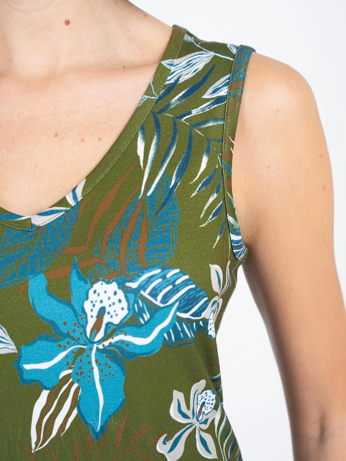 Tropical Printed Sleeveless Top - Image 4
